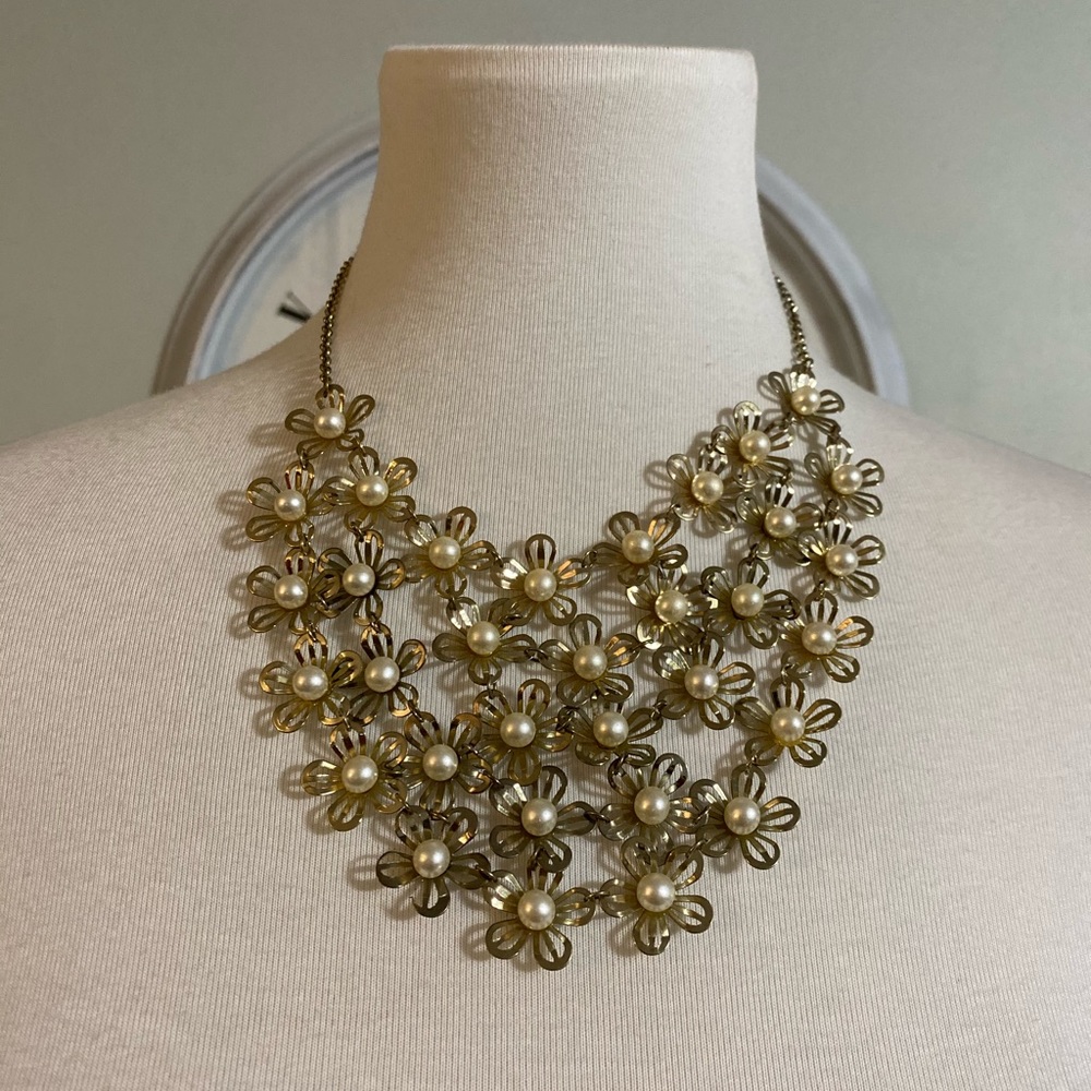 Flower Necklace 🌻